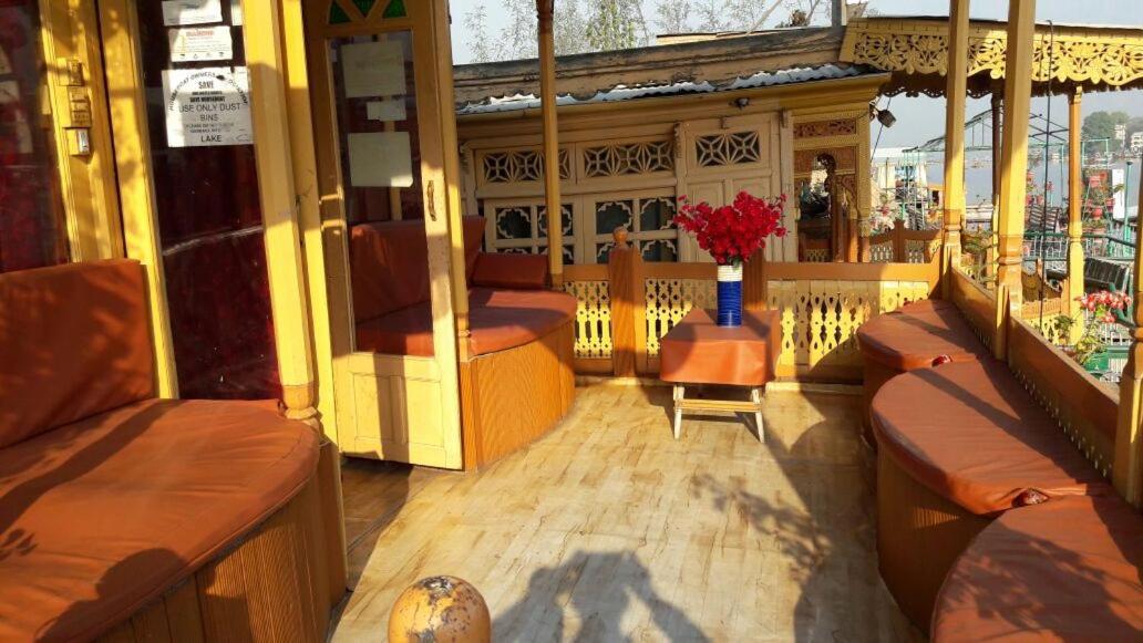 Houseboat Plato Excellence Hotel Srīnagar Kültér fotó